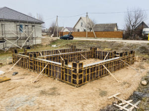 Строительство свайно-ростверкового фундамента в Шпаковщине