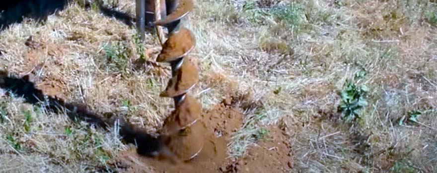 Бурение скважины для анализа грунта