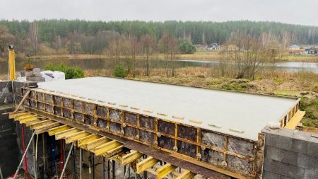 Заливка монолитного перекрытия